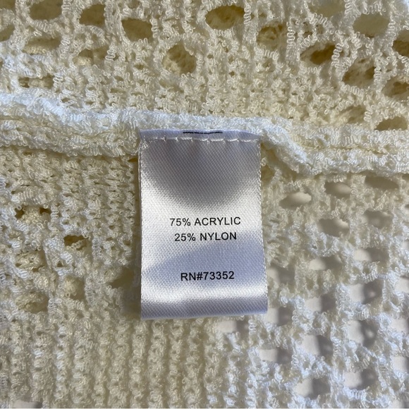 Wrangler Women's Cream Open Knit Fringe Sweater Size Medium - Picture 8 of 11